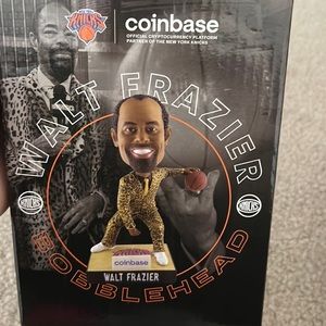 NY Knicks Walt Frazier bobble head